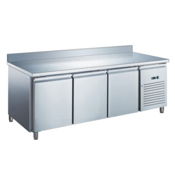 TABLE RÉFRIGÉRÉE PROF 600 POSITIVE AVEC DOSSERET - 3 PORTES
